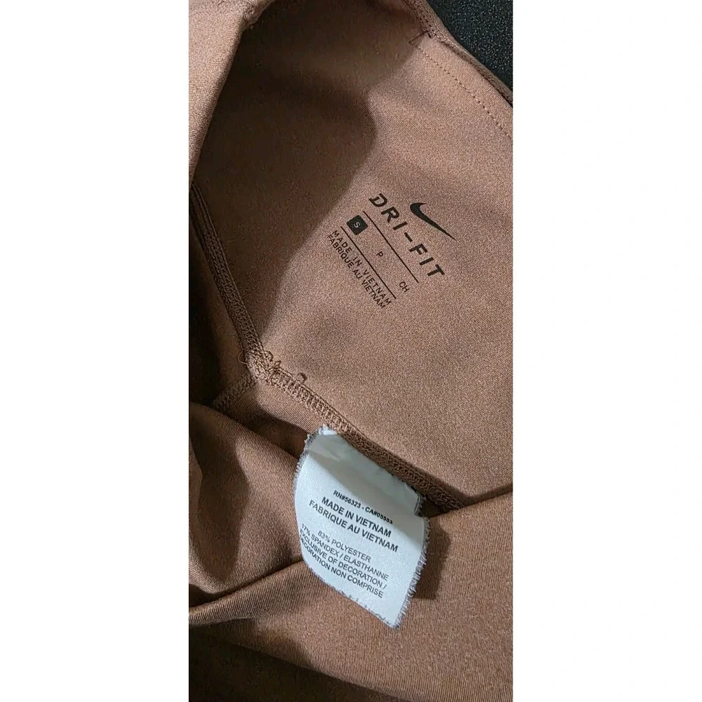 Nike One Dri-Fit Women S Dusty Peach Mid-Rise Crop Leggings Yoga Active Pant EUC